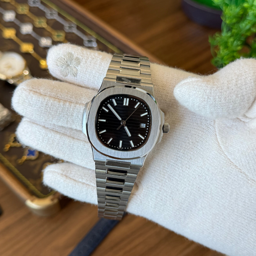 NAUTILUS | BLACK