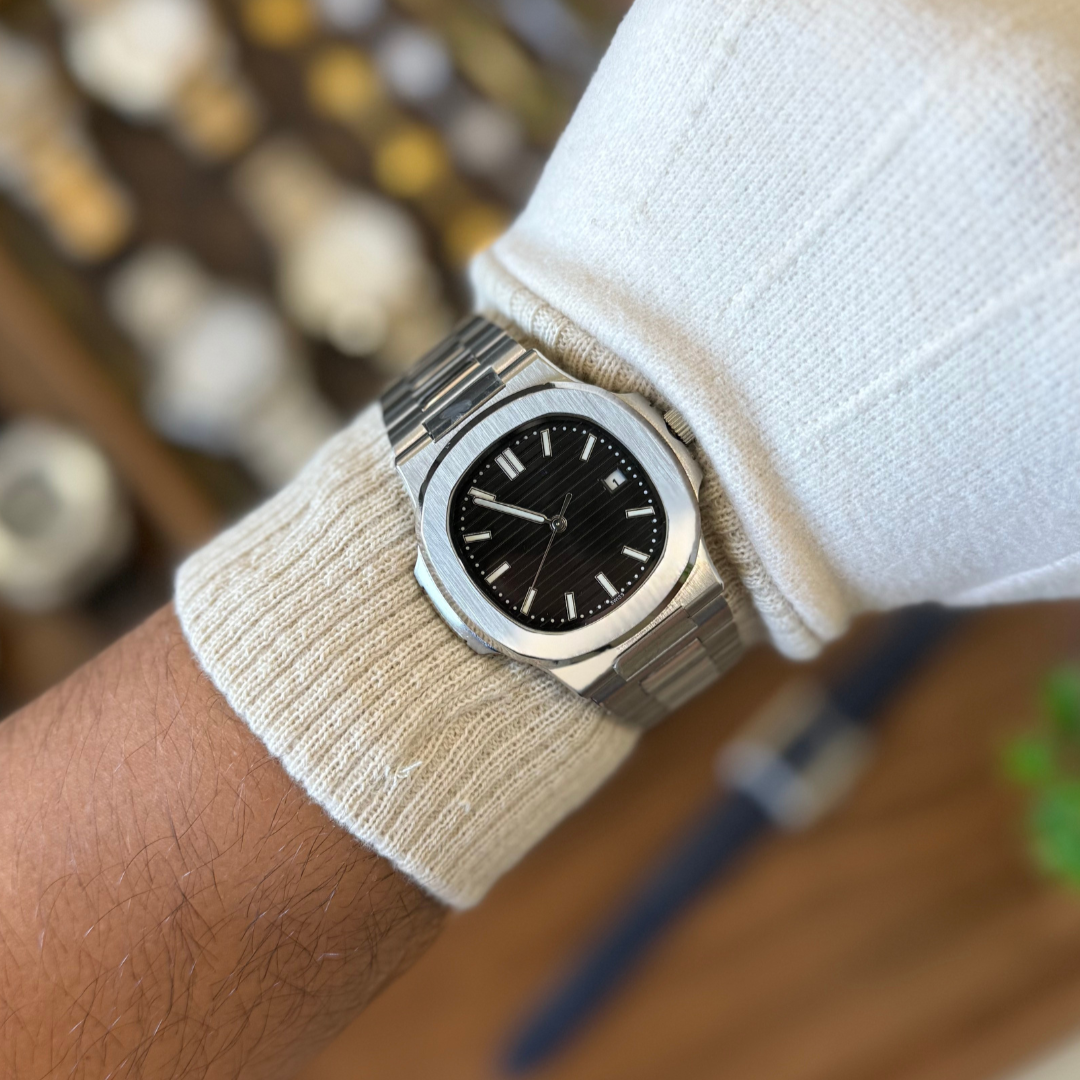 NAUTILUS | BLACK