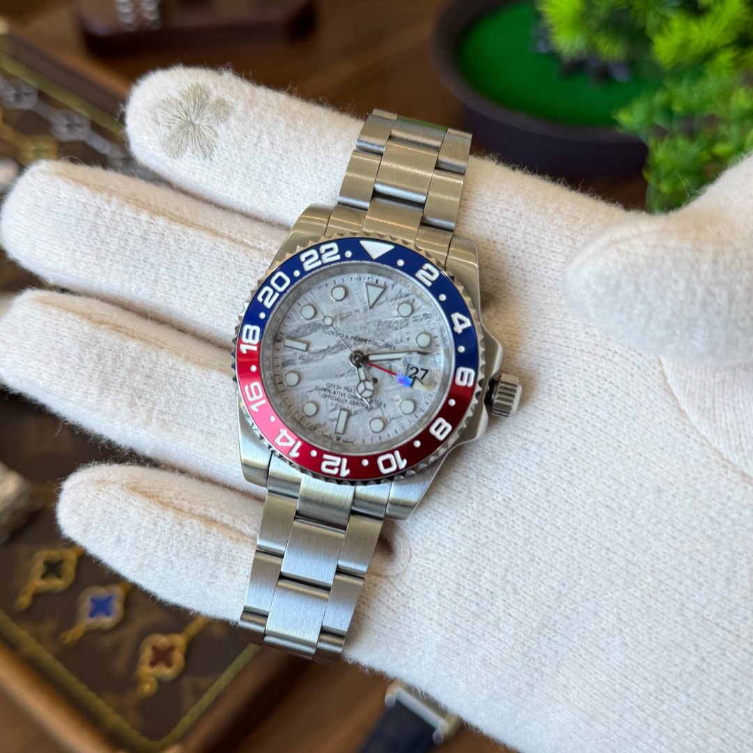 GMT MASTER | "SUPERMAN"