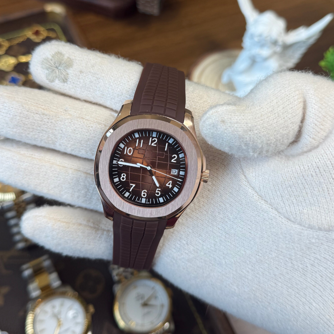 Aquanaut Rose Gold – Coffee Dial Rubber Strap