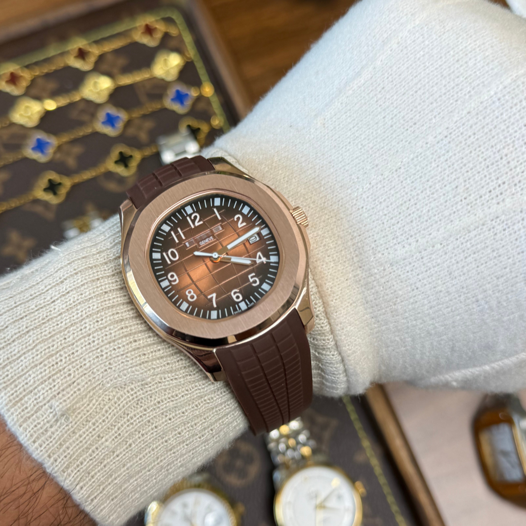 Aquanaut Rose Gold – Coffee Dial Rubber Strap