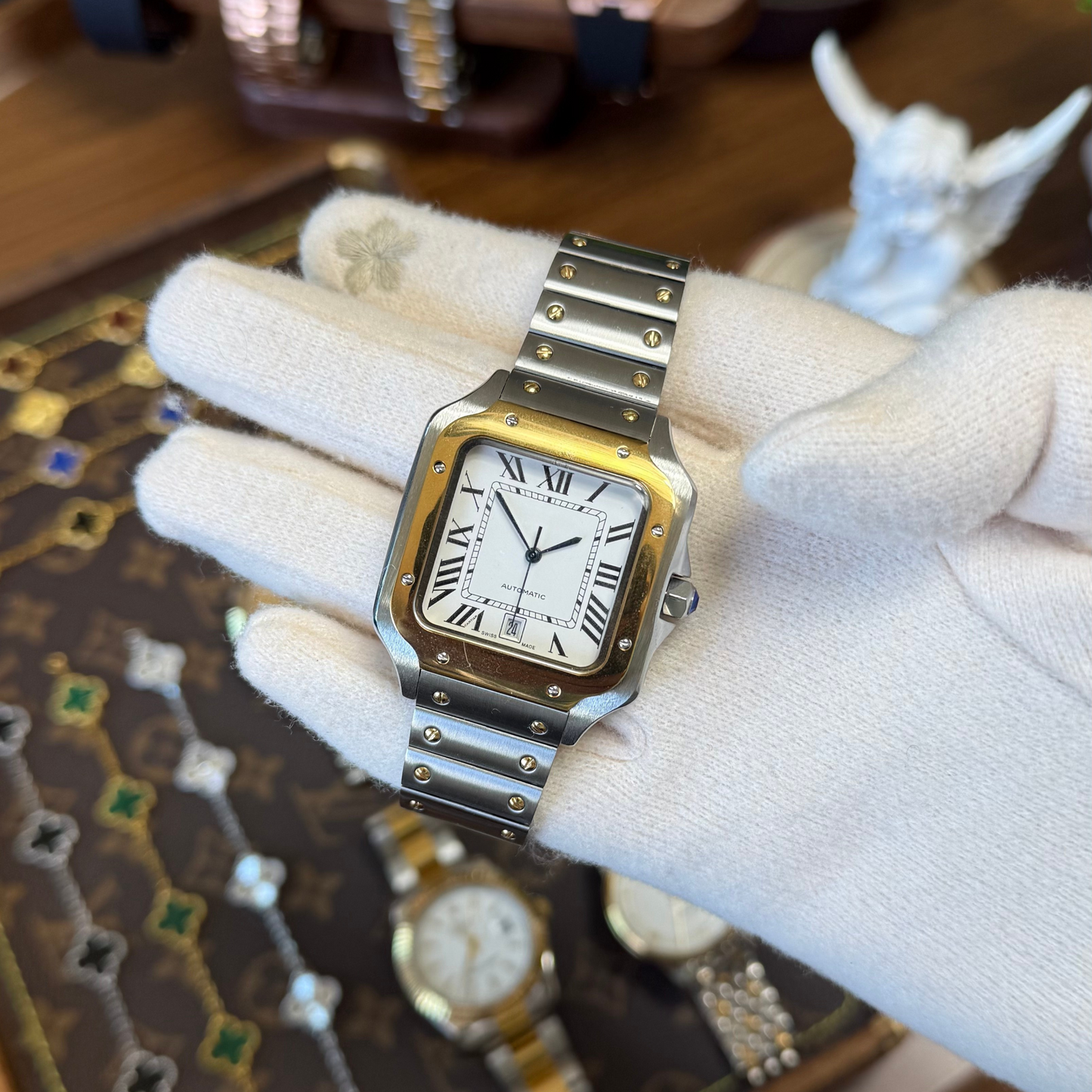 SANTOS | WHITE & GOLD