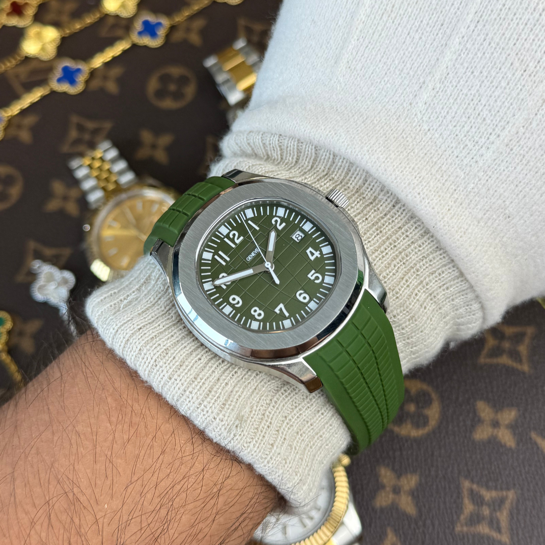 Aquanaut Steel – Green Dial Rubber Strap