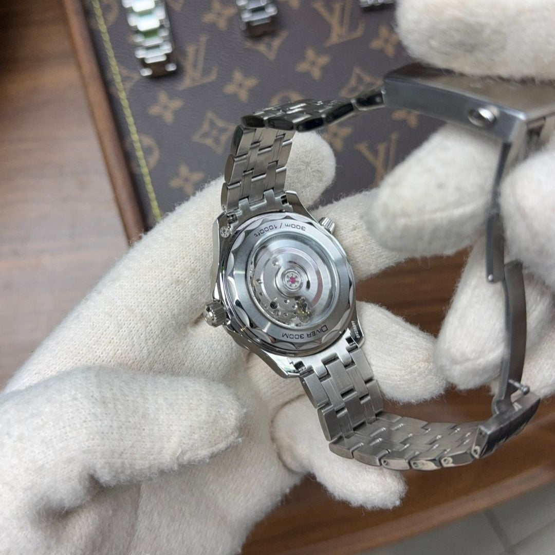 SEAMASTER | WHITE