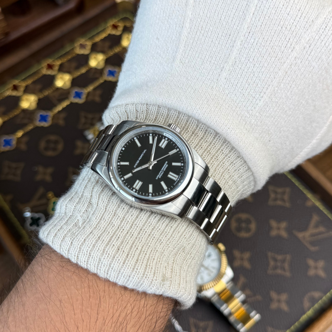OYSTER PERPETUAL | BLACK
