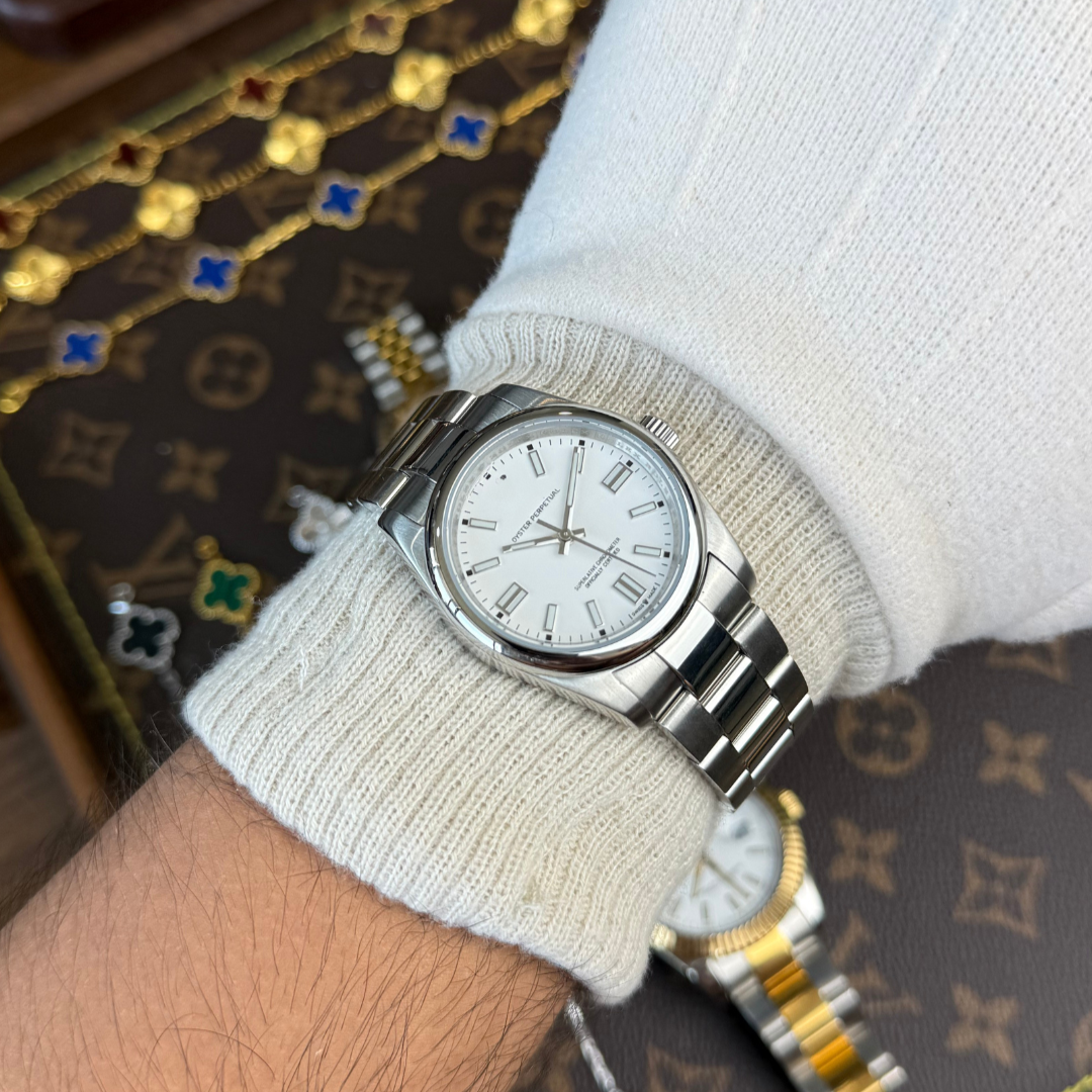 OYSTER PERPETUAL | WHITE