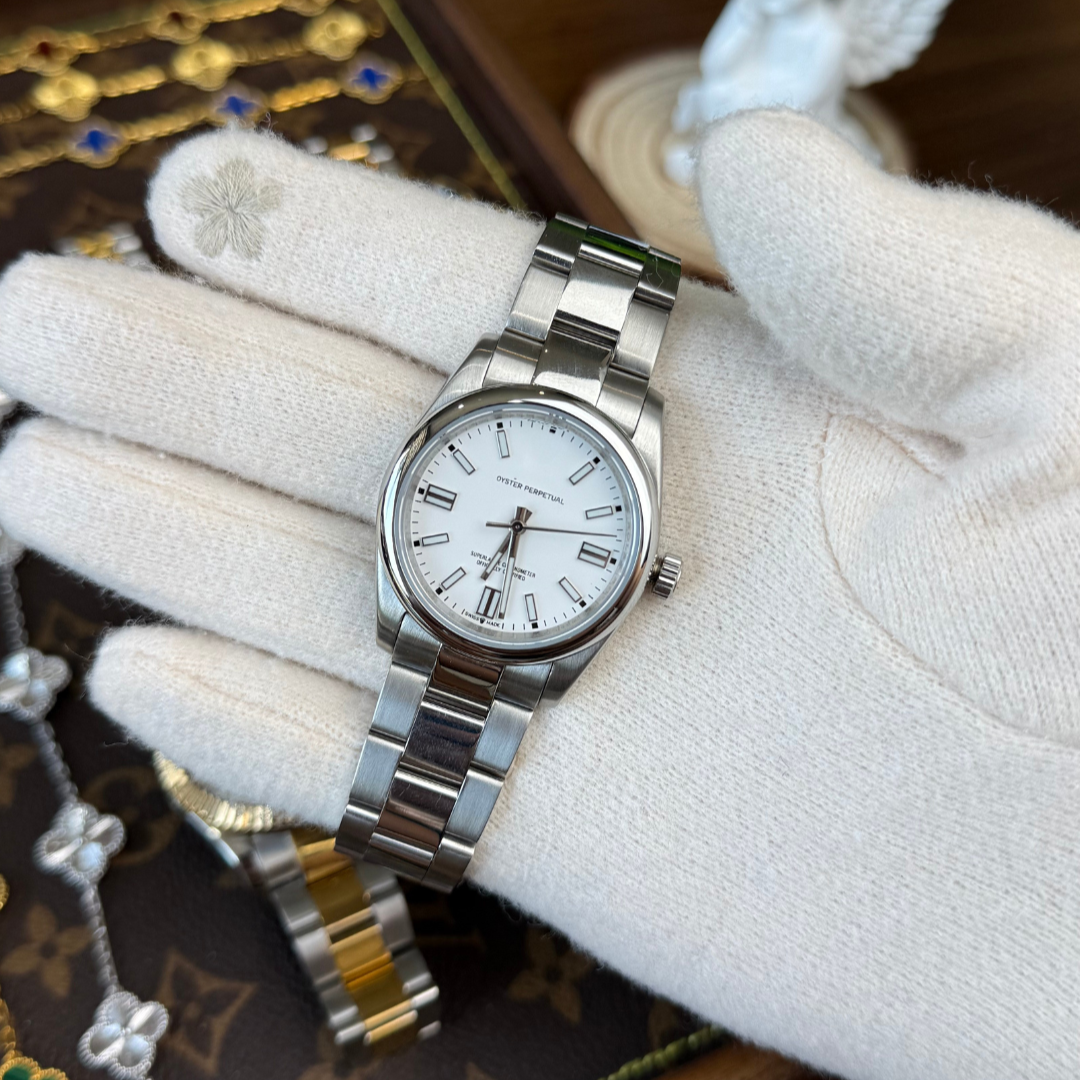 OYSTER PERPETUAL | WHITE