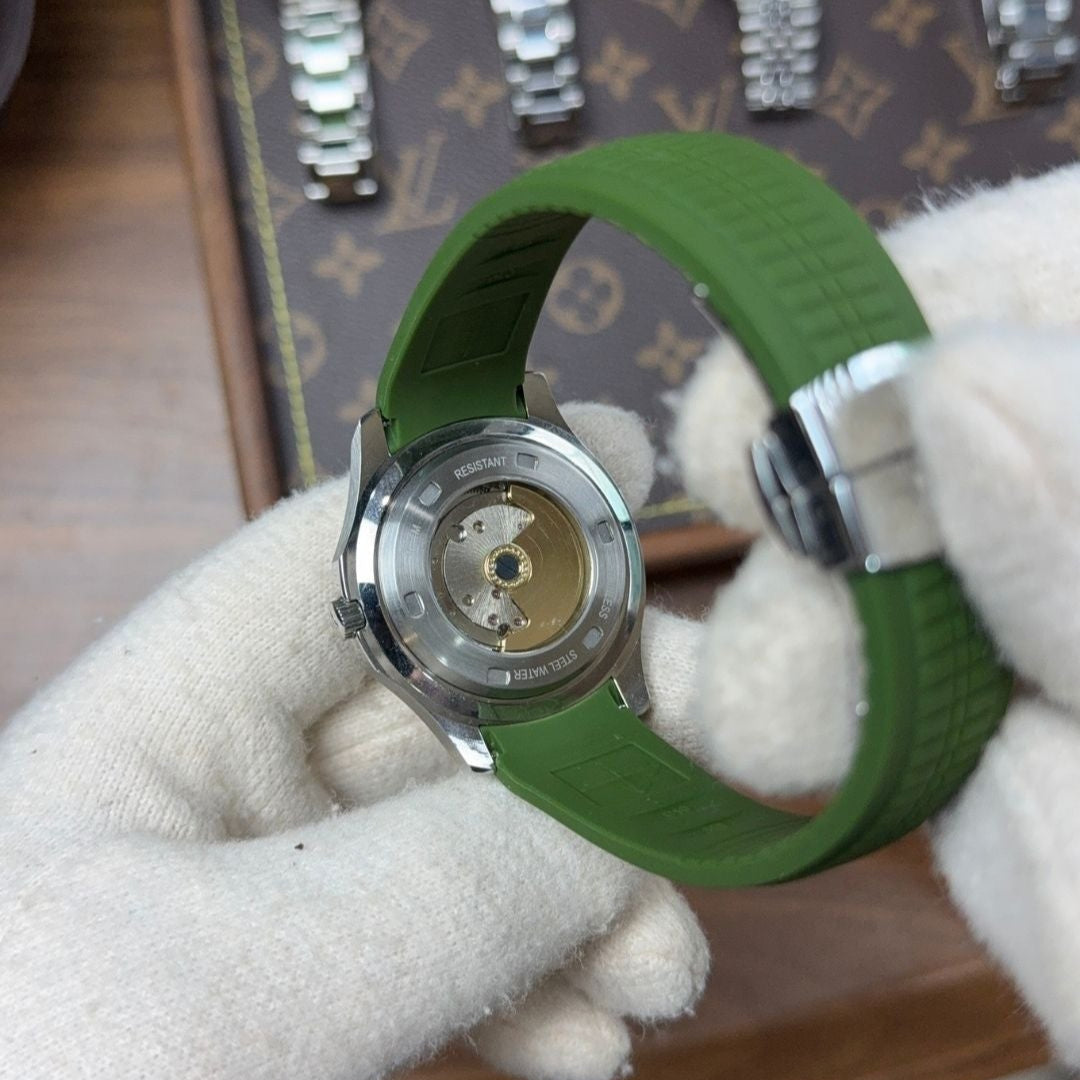 Aquanaut Steel – Green Dial Rubber Strap