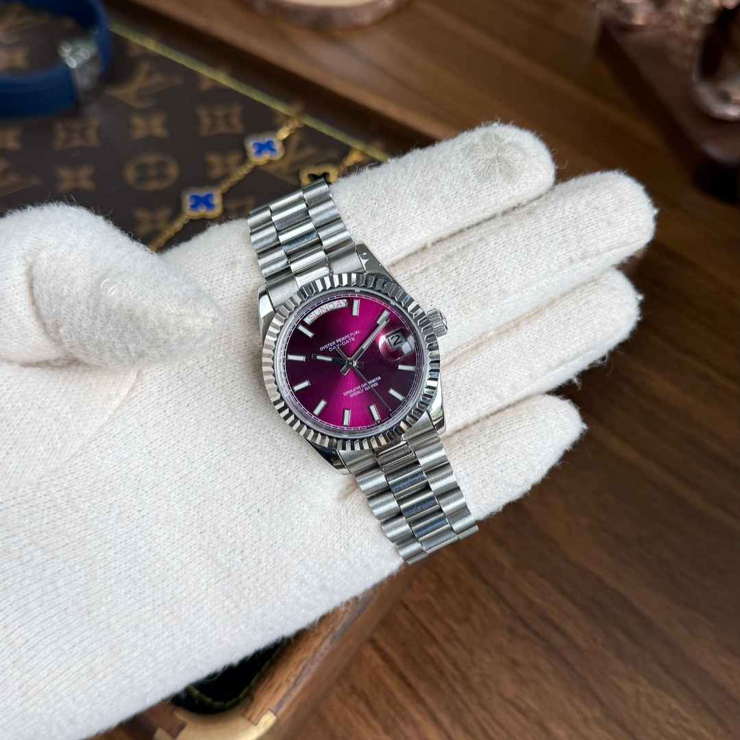 DAY DATE | CHERRY