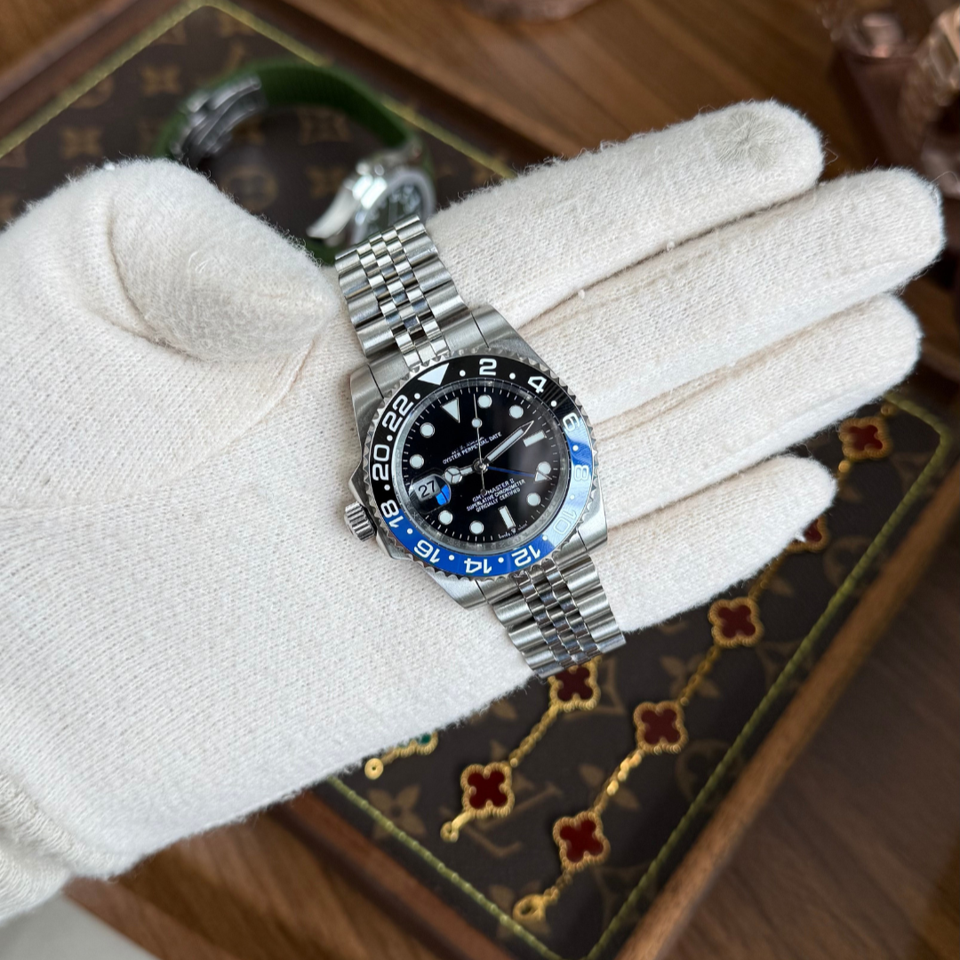 GMT MASTER | BADGIRL