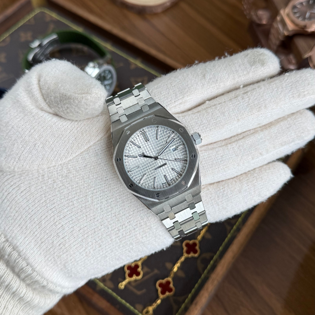 ROYAL OAK | WHITE