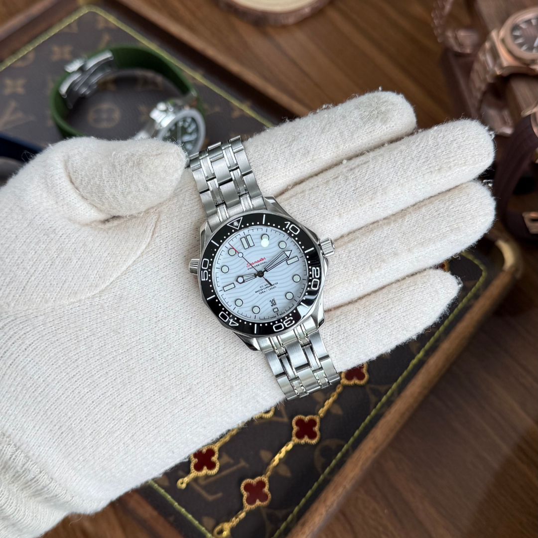 SEAMASTER | WHITE