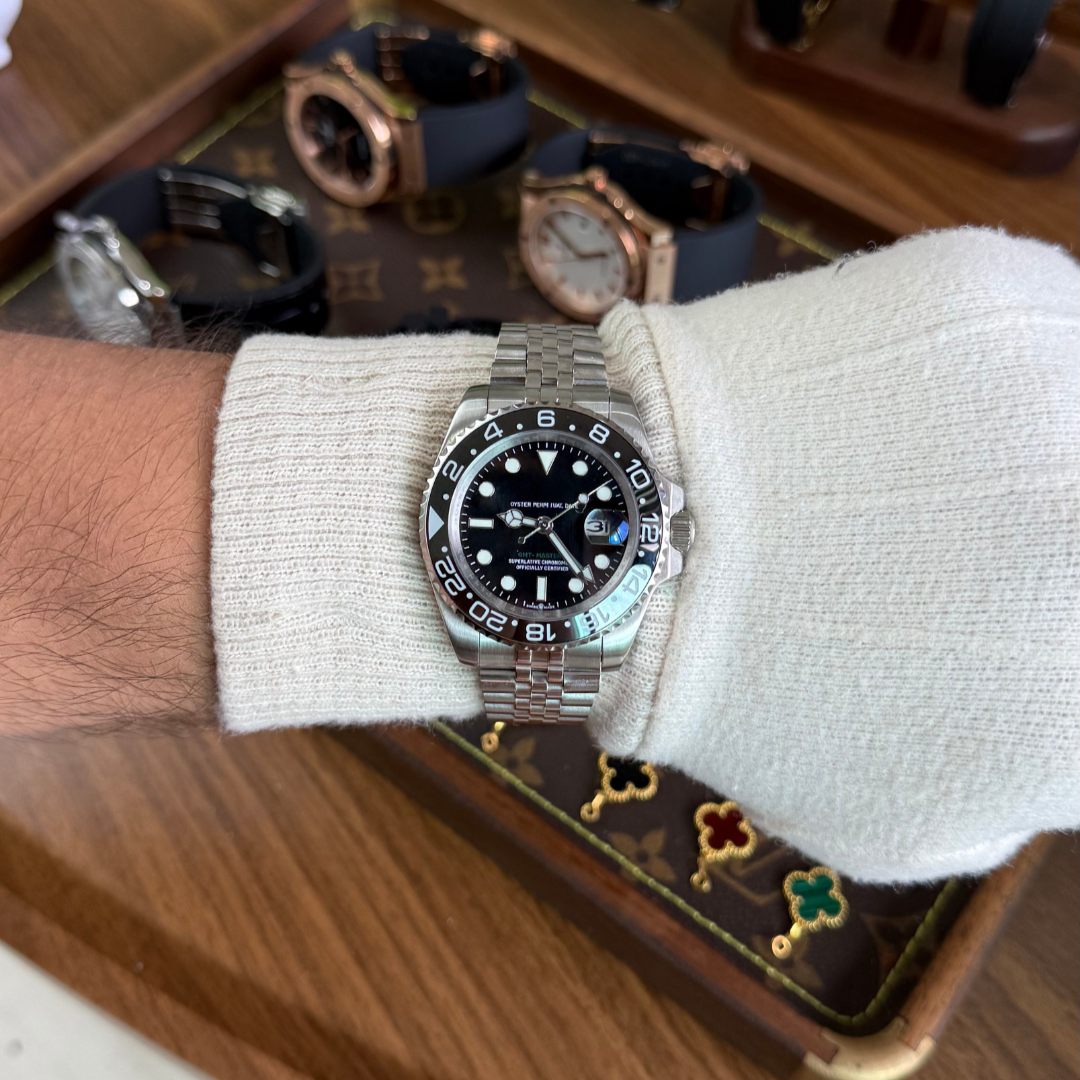 GMT MASTER | BRUCE WAYNE