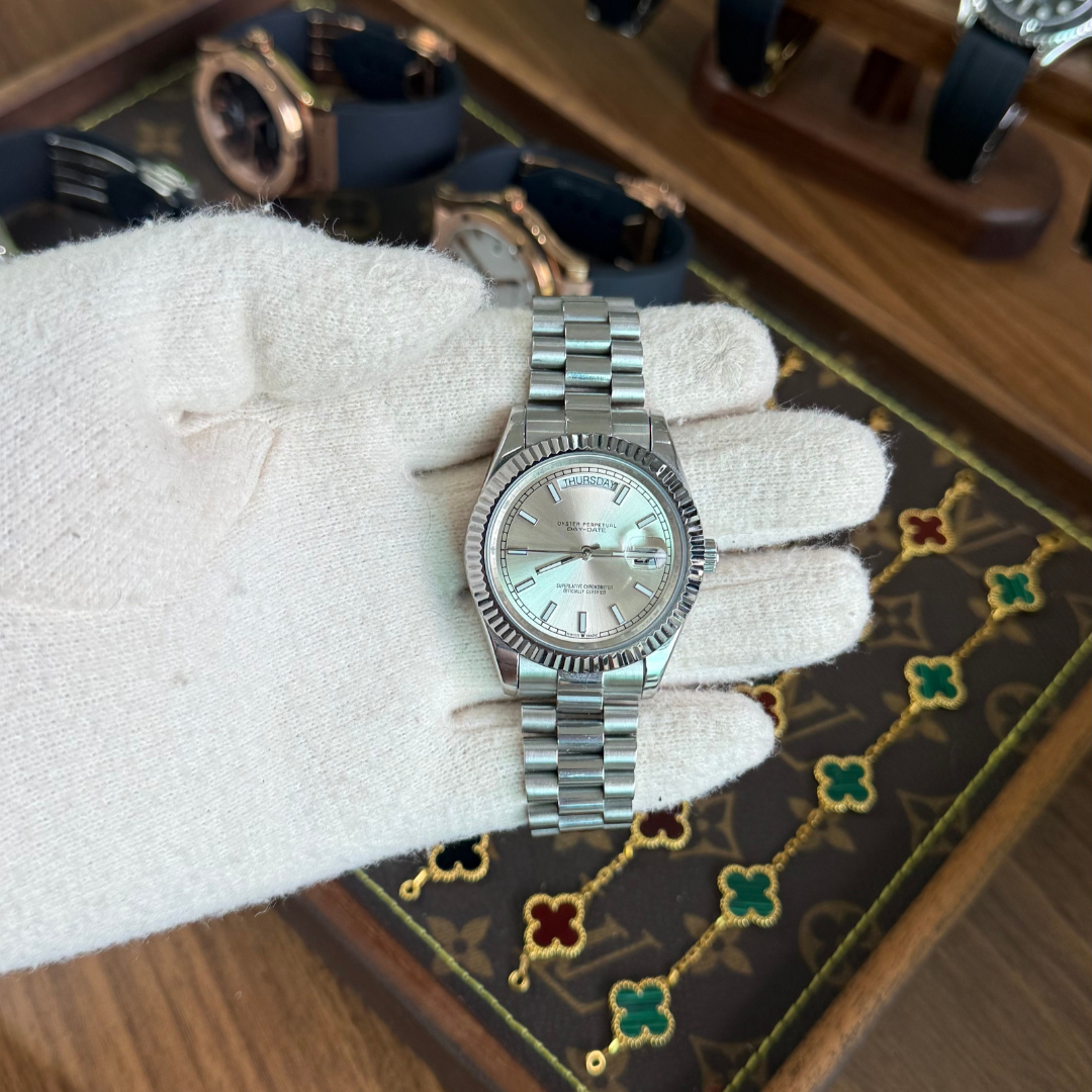 DAY DATE | SILVER