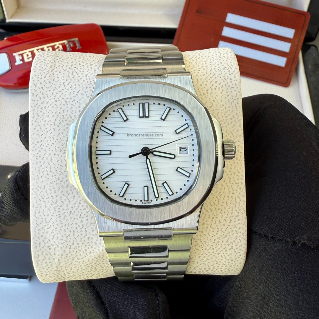 Nautilus Steel – White Dial