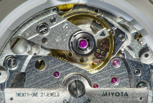 Movimiento automático Miyota visto de cerca