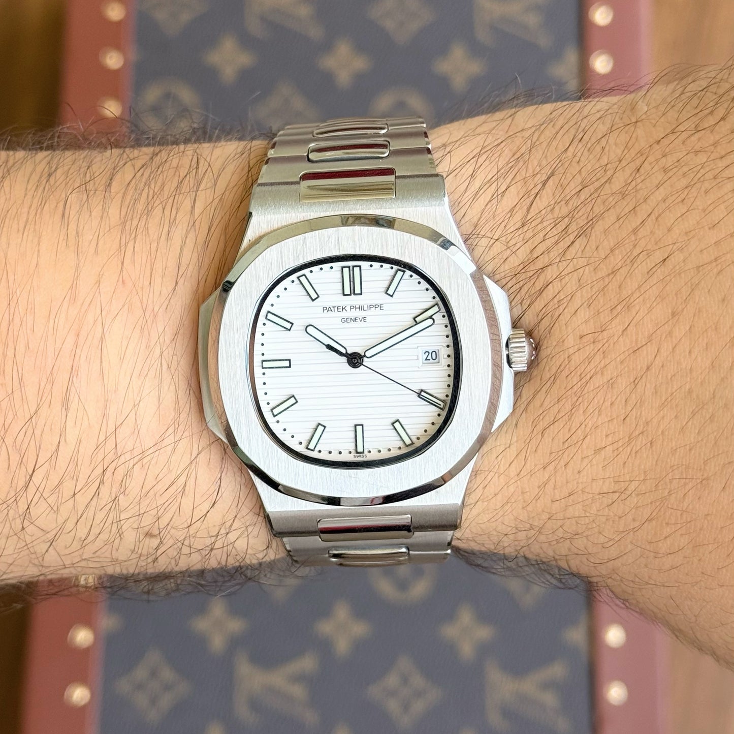 Nautilus Steel – White Dial Patek Type