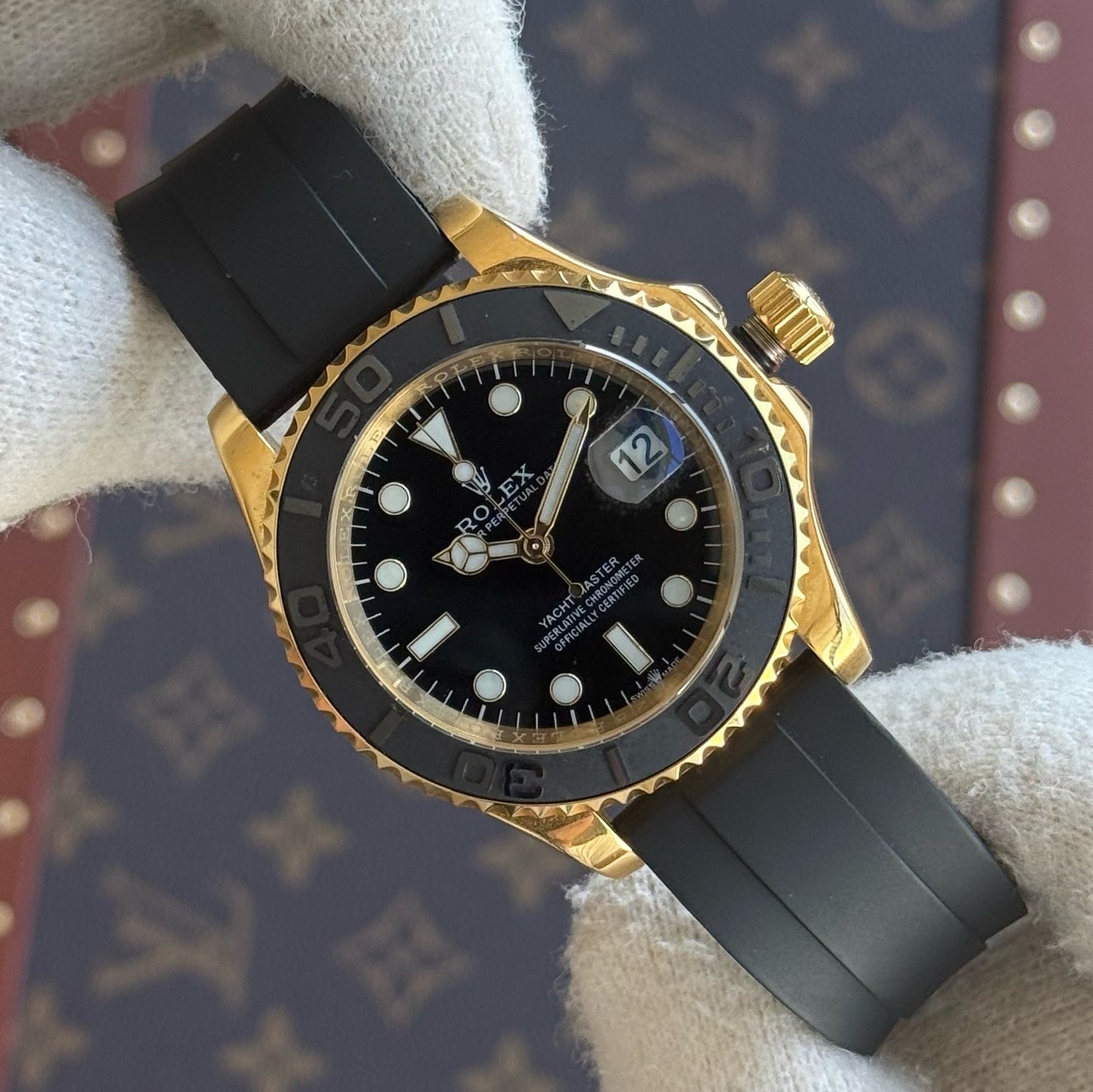 Yacht-Master Yellow Gold – Black Dial Oysterflex