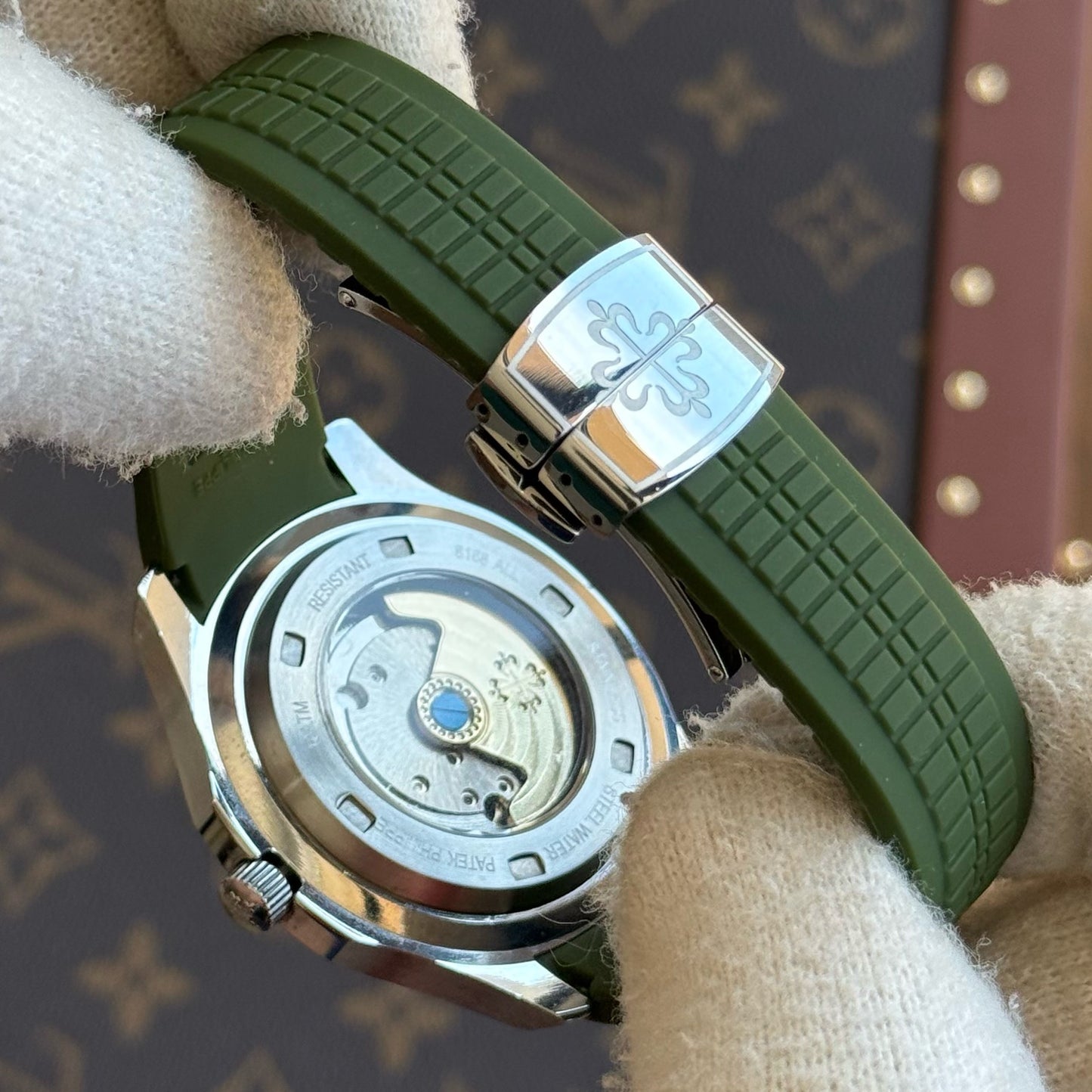 Aquanaut Steel – Green Dial Rubber Strap Patek Type