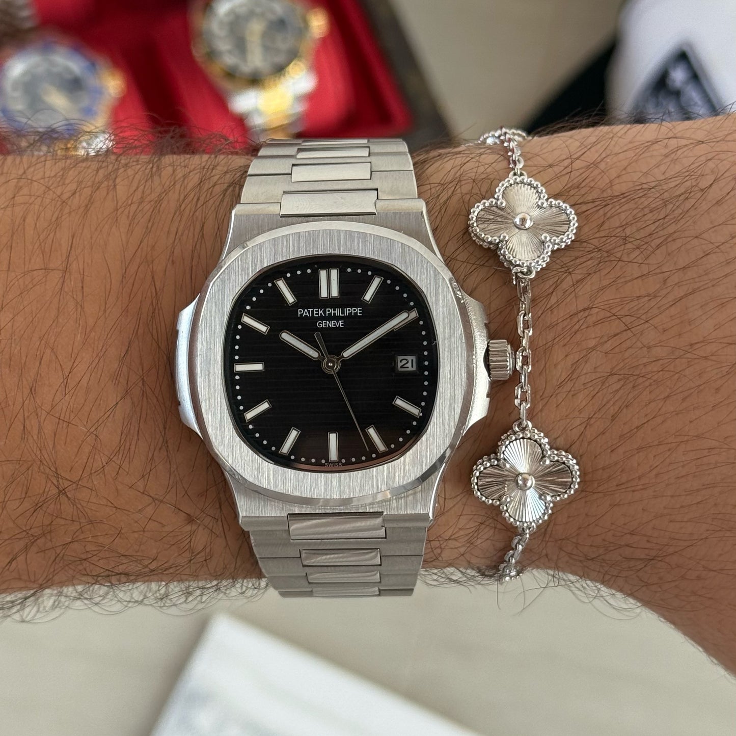 Nautilus Steel – Black Dial Patek Type