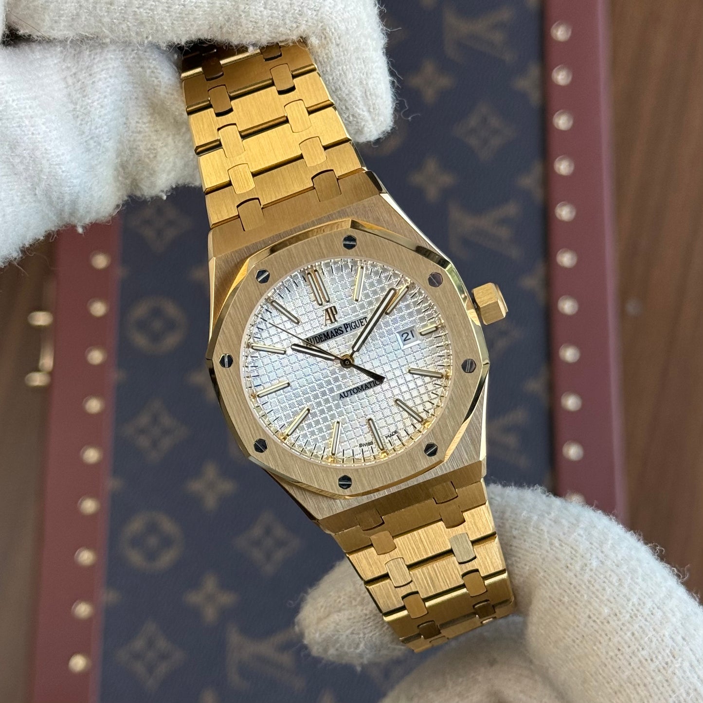 Royal Oak Gold – White Dial