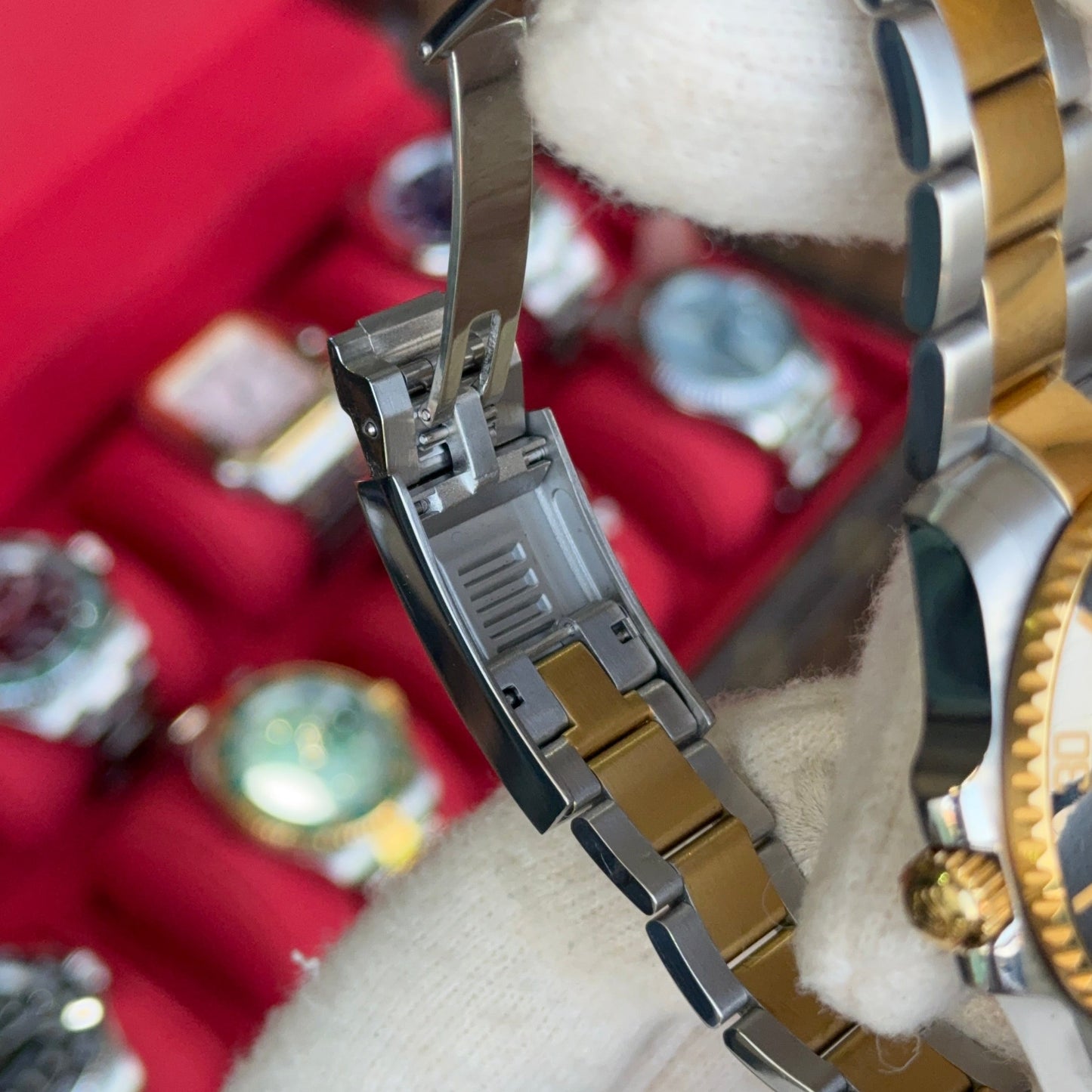 Submariner Rolesor – Black Dial Black Bezel Oyster Date Type Rolex