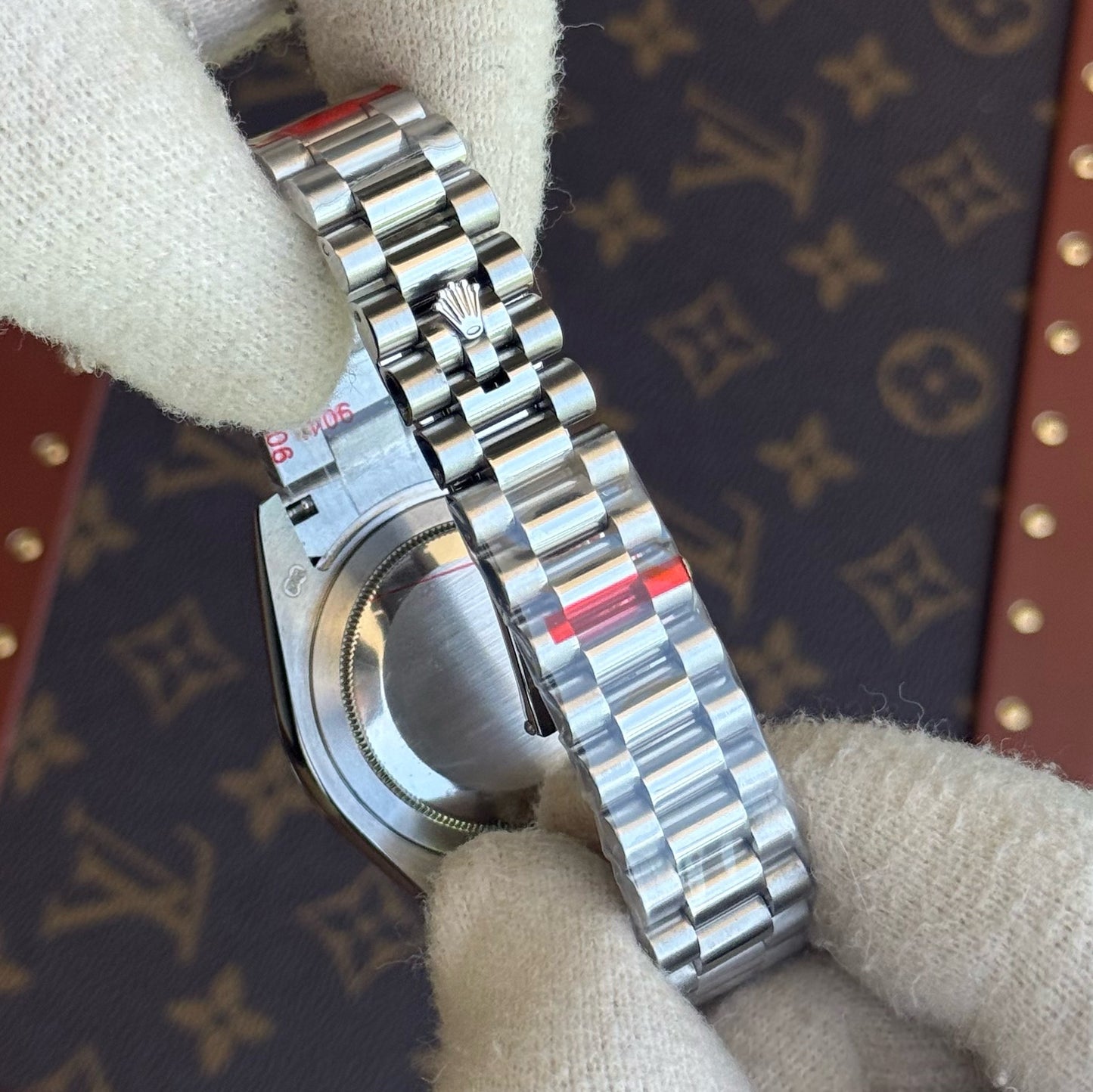 Day-Date Oystersteel – Cherry Dial President