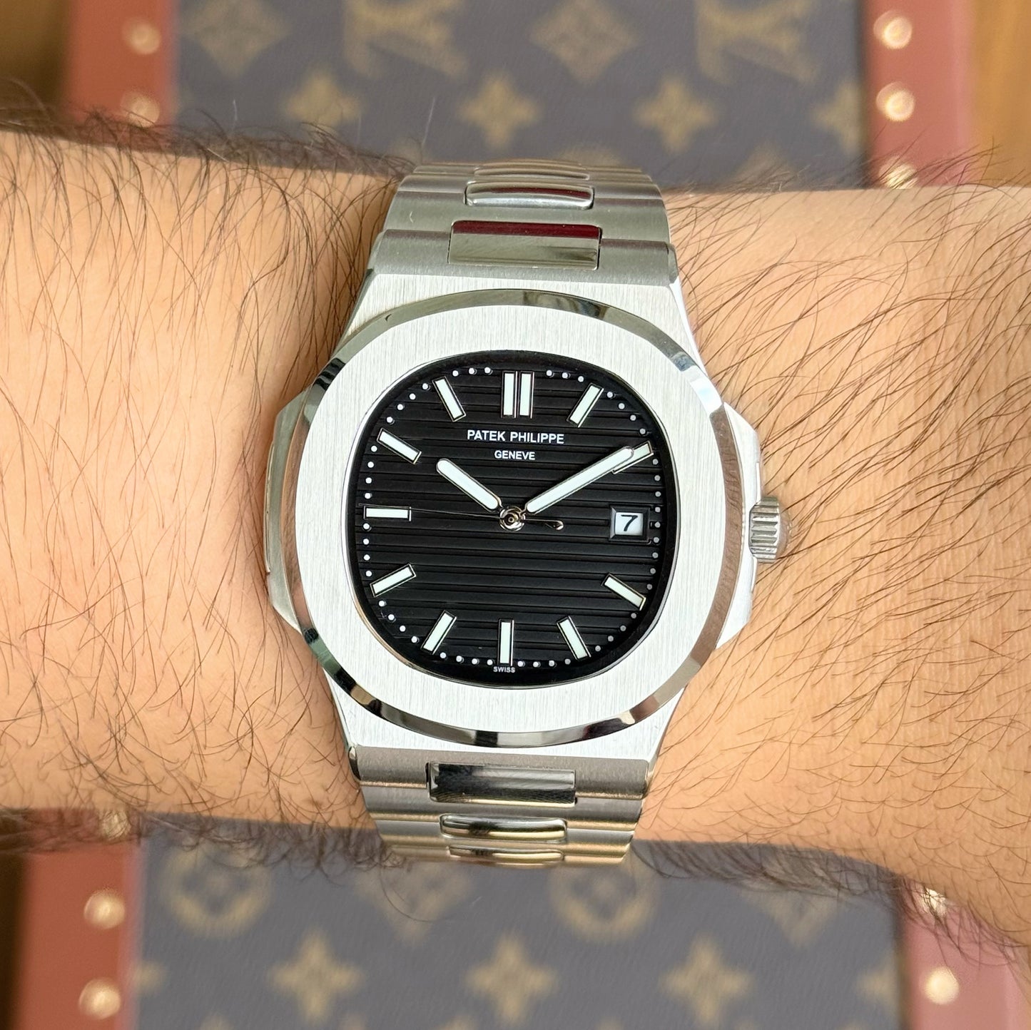 Nautilus Steel – Black Dial Patek Type