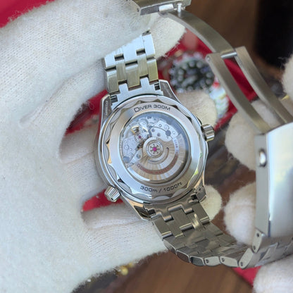 Seamaster Diver 300M Steel – White Dial Omega Type