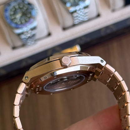Royal Oak Rose Gold – Black Dial