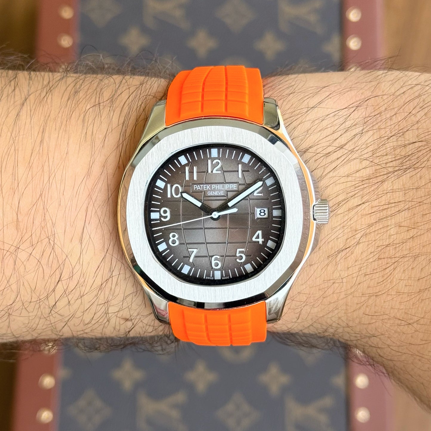 Aquanaut Steel – Orange Dial Rubber Strap Type Patek