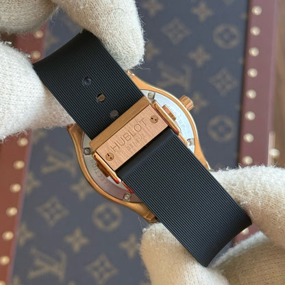 Classic Fusion King Gold – White Dial Rubber Strap
