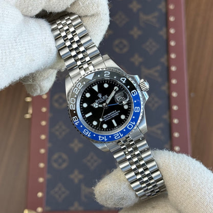 GMT-Master II "Batgirl" Oystersteel -  Black Dial Blue & Black Bezel Jubilee