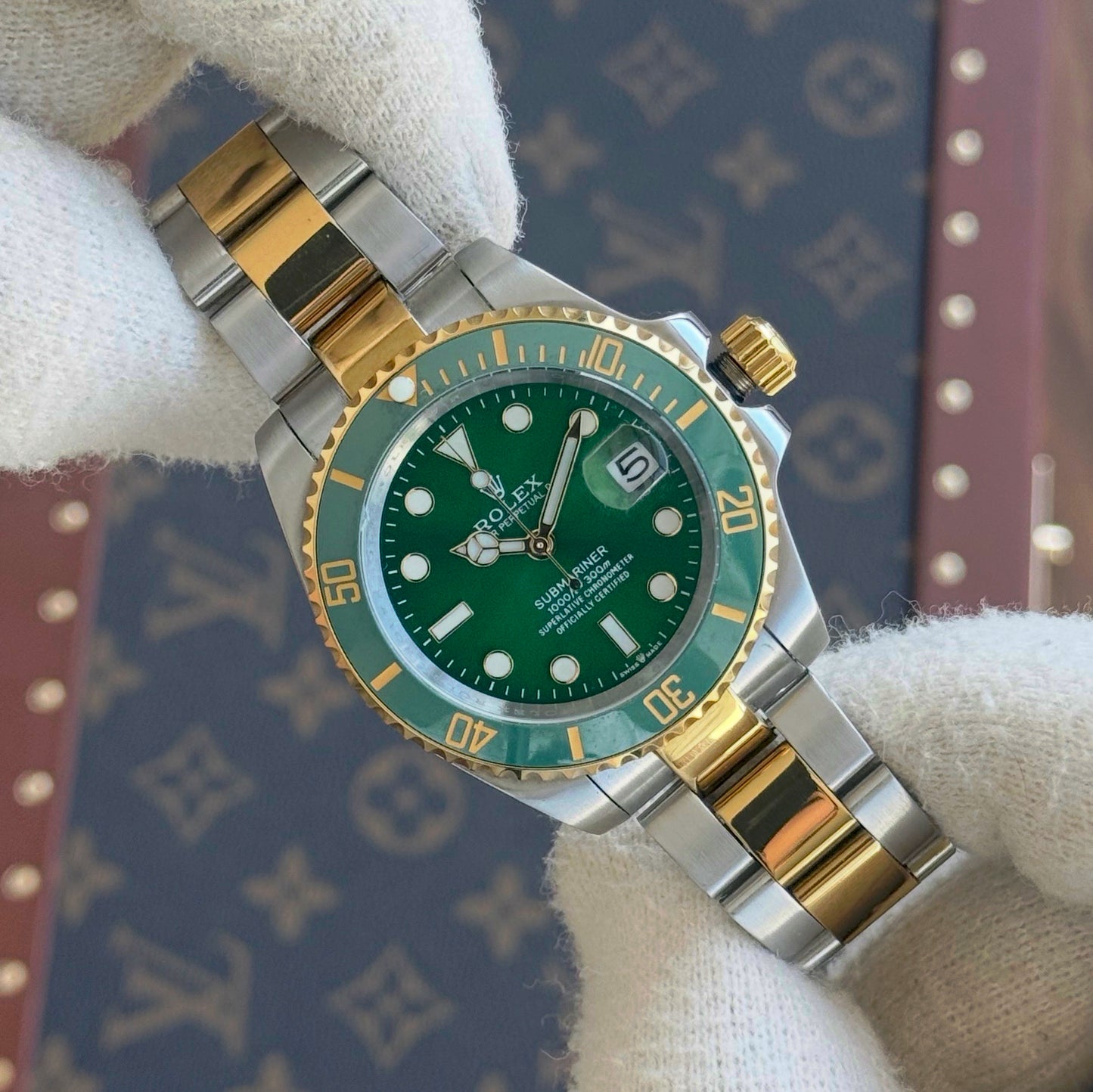 Submariner Rolesor – Green Dial Green Bezel Oyster Date Type Rolex