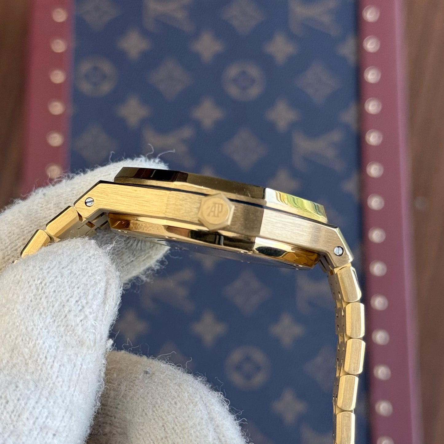 Royal Oak Gold – White Dial