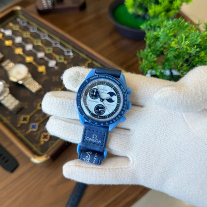 MOONPHASE | BLUE Omega Type