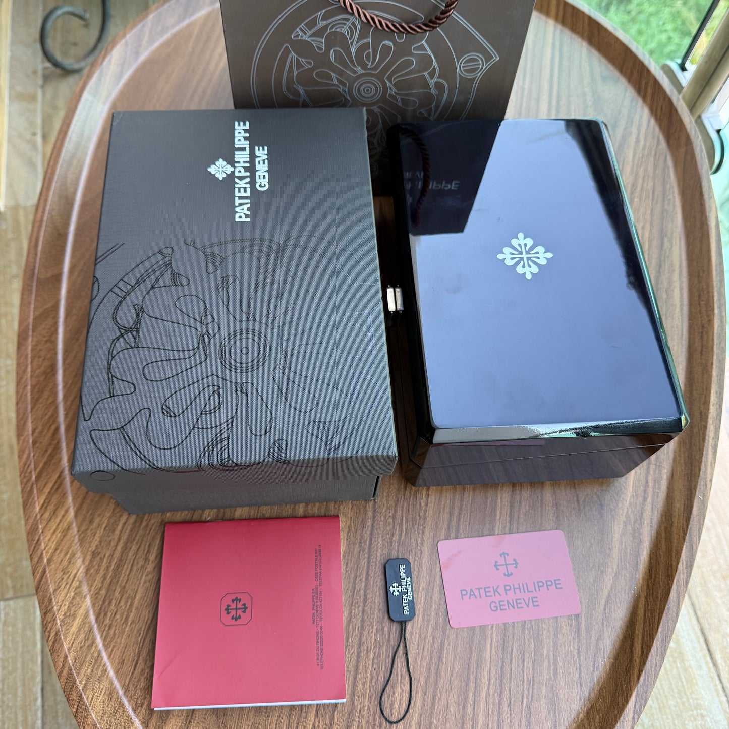 Nautilus Steel – Black Dial Patek Type