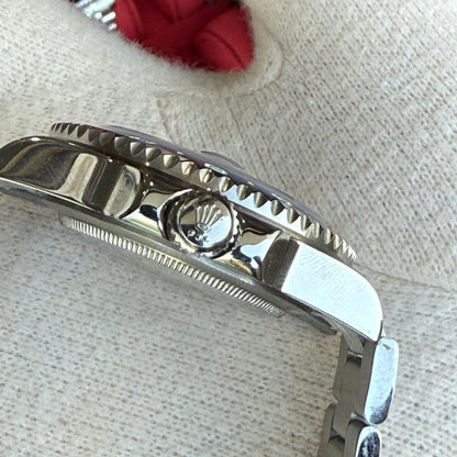 GMT-Master II "Superman" Oystersteel -  Meteorite Dial Blue & Red Bezel Oyster