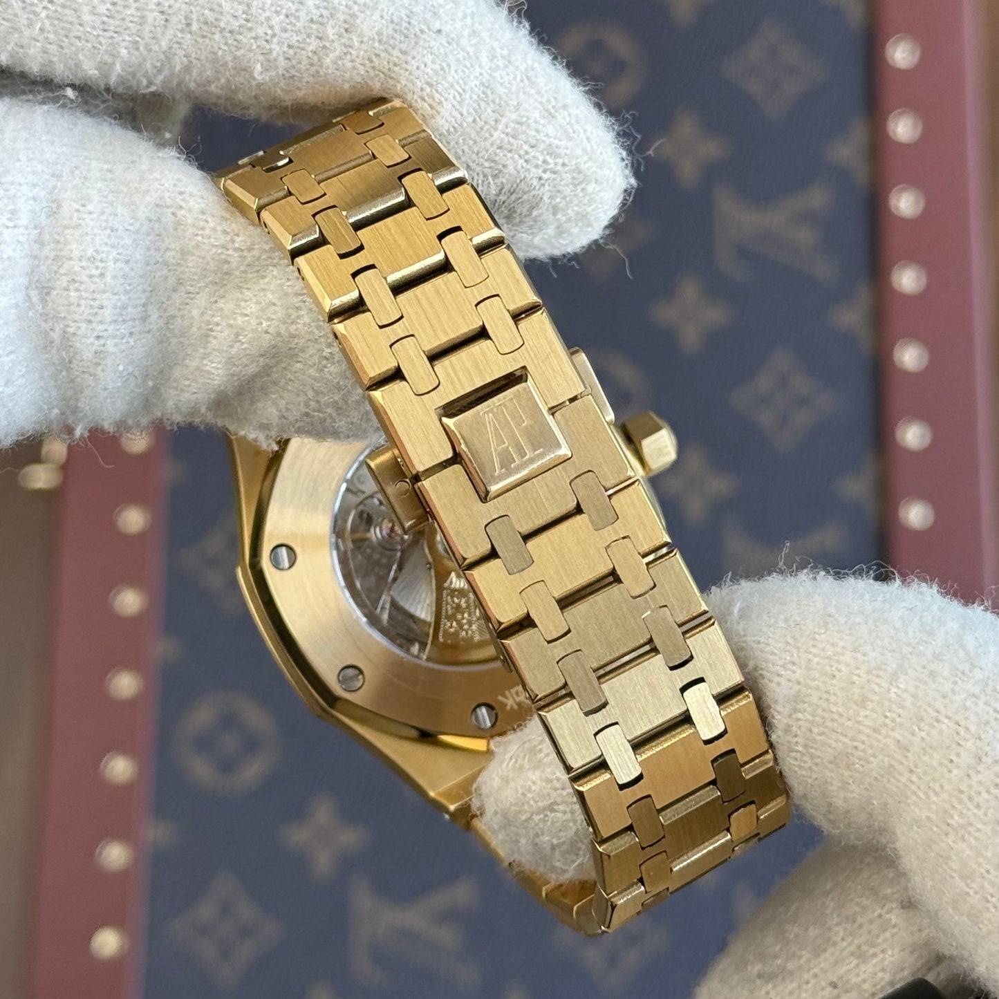 Royal Oak Gold – White Dial