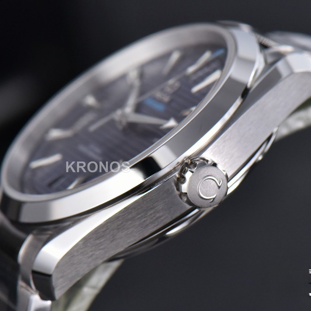 Aqua Terra 150m 41mm Dark Blue Dial Silver Hand Silver Markers A8900 - Authentic Movement
