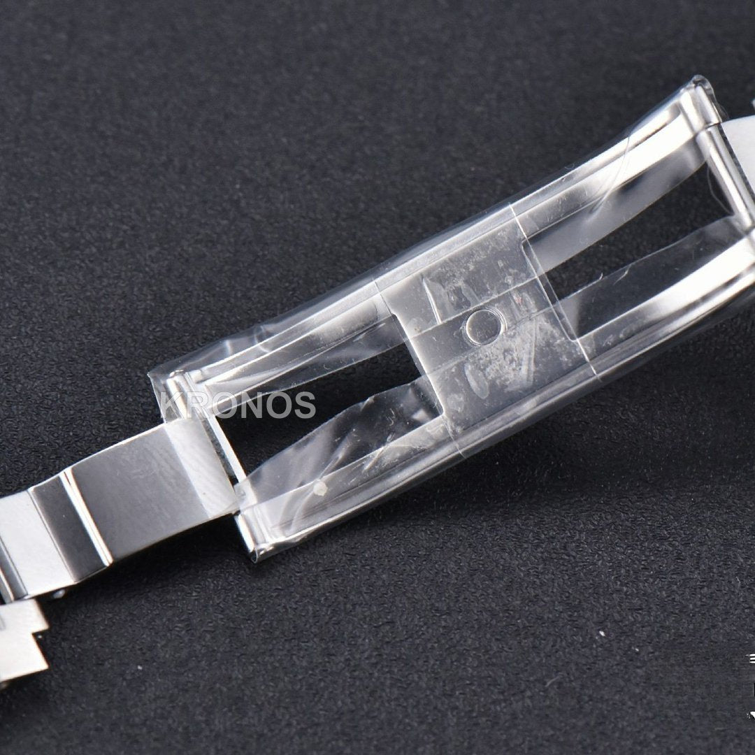 Aqua Terra 150m 41mm Dark Blue Dial Silver Hand Silver Markers A8900 - Authentic Movement