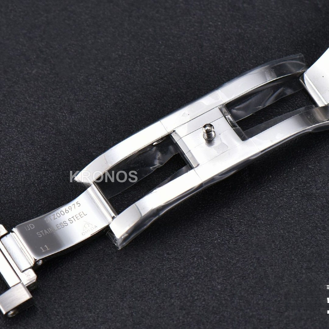Aqua Terra 150m 41mm Dark Blue Dial Silver Hand Silver Markers A8900 - Authentic Movement