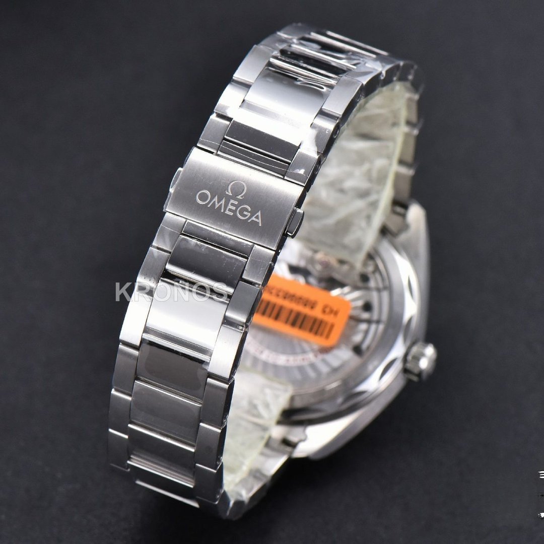 Aqua Terra 150m 41mm Dark Blue Dial Silver Hand Silver Markers A8900 - Authentic Movement
