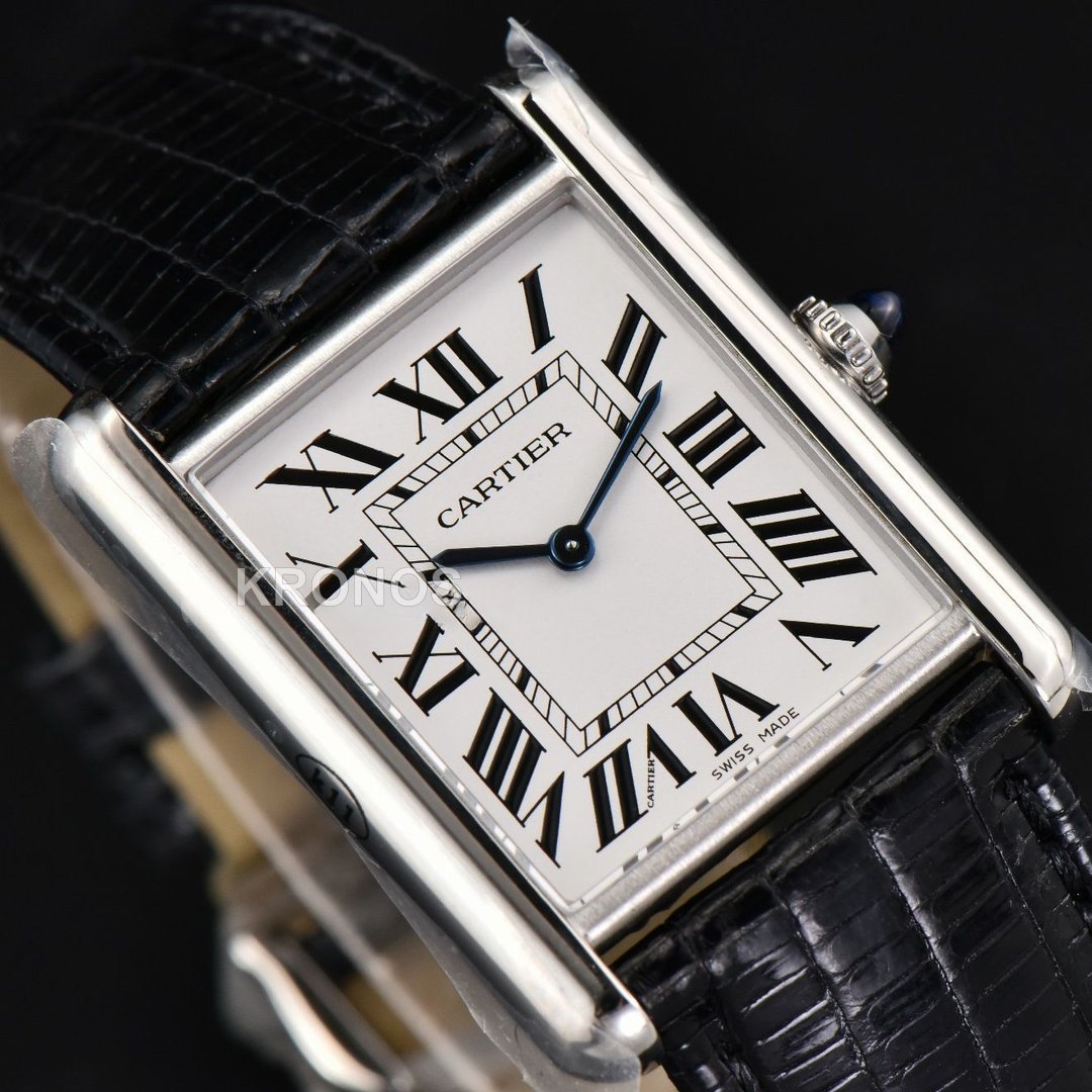 Tank Must Large 33.7×25.5mm White Dial Black Quartz - Authentic Movement