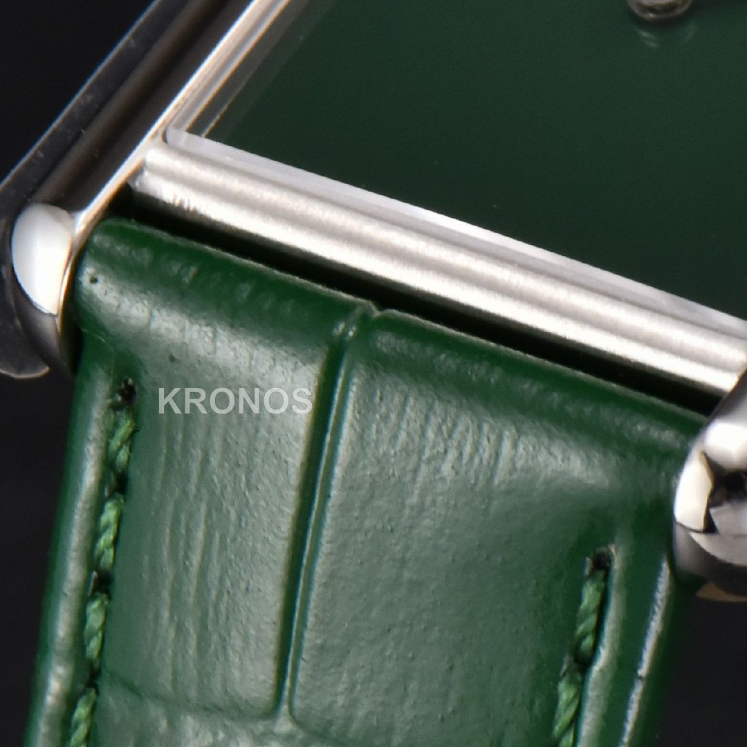 Tank Must Large 33.7×25.5mm Green Dial Green Quartz - Authentic Movement