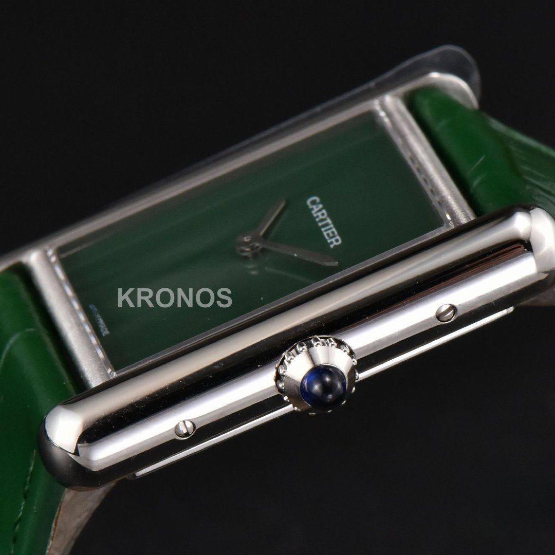 Tank Must Large 33.7×25.5mm Green Dial Green Quartz - Authentic Movement