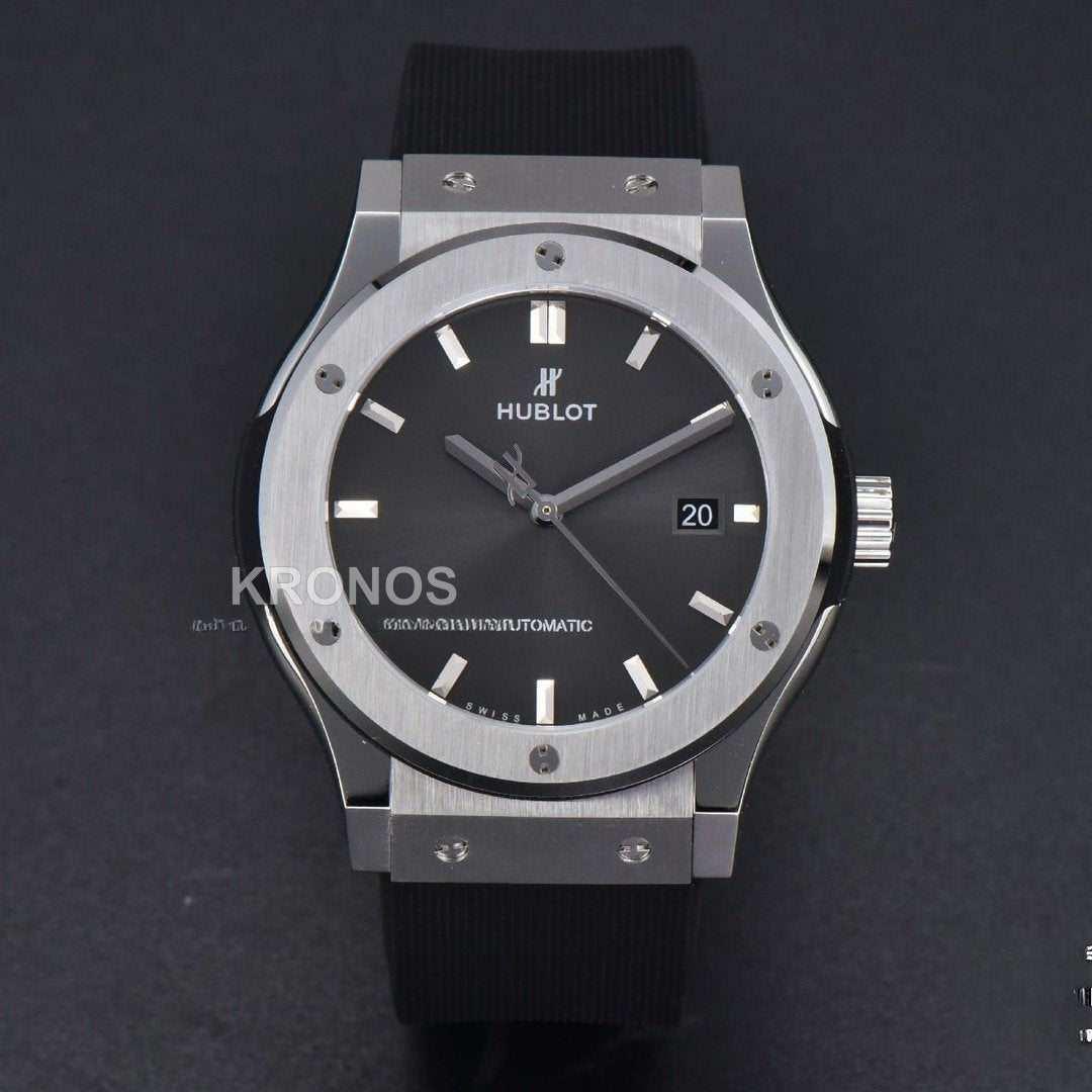 Classic Fusion 42mm Jj+f Black Dial Black A1110 - Authentic Movement