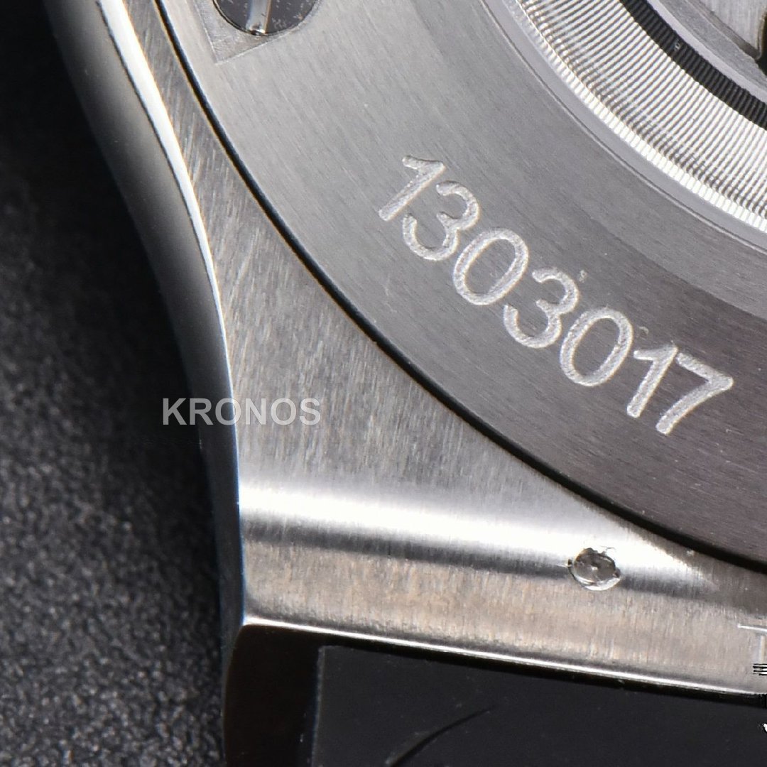 Classic Fusion 42mm Jj+f Black Dial Black - Authentic Movement