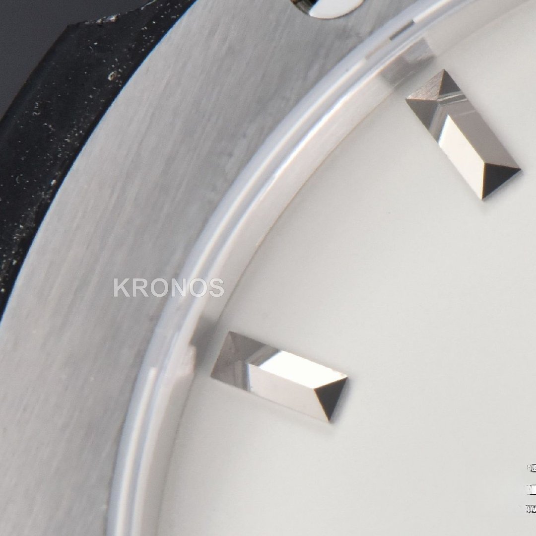 Classic Fusion 42mm Jj+f White Dial Black - Authentic Movement