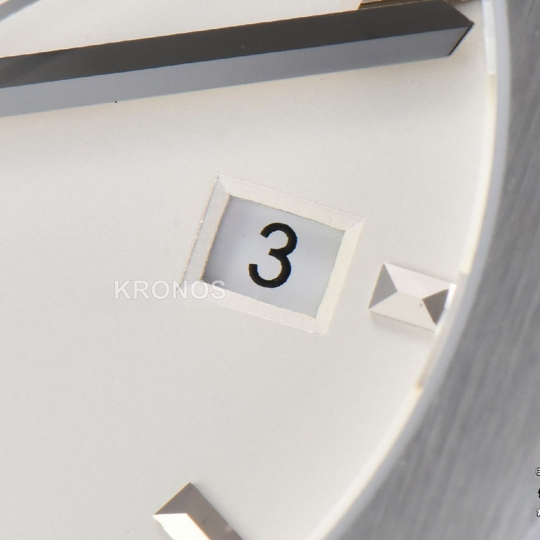 Classic Fusion 42mm Jj+f White Dial Black - Authentic Movement